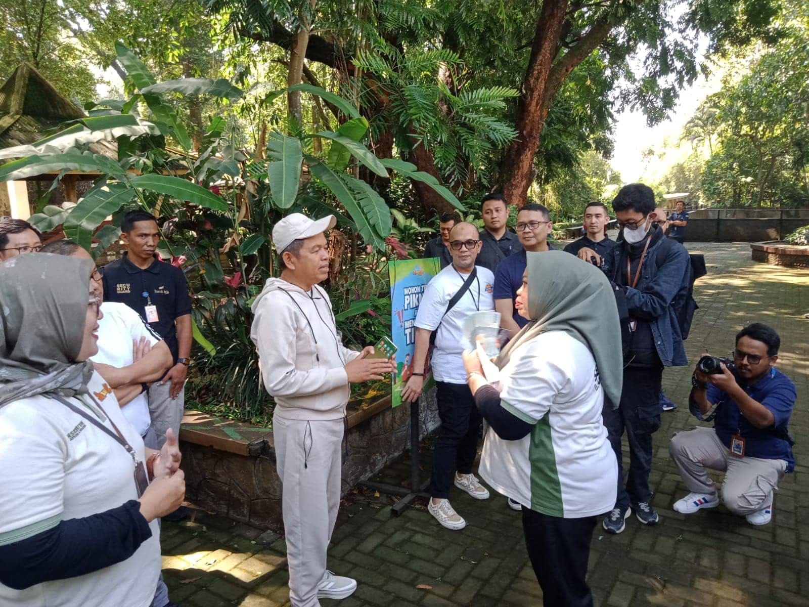 Pembayaran Gaji Dua Bulan, Karyawan Bandung Zoo Apresiasi Gubernur Jabar