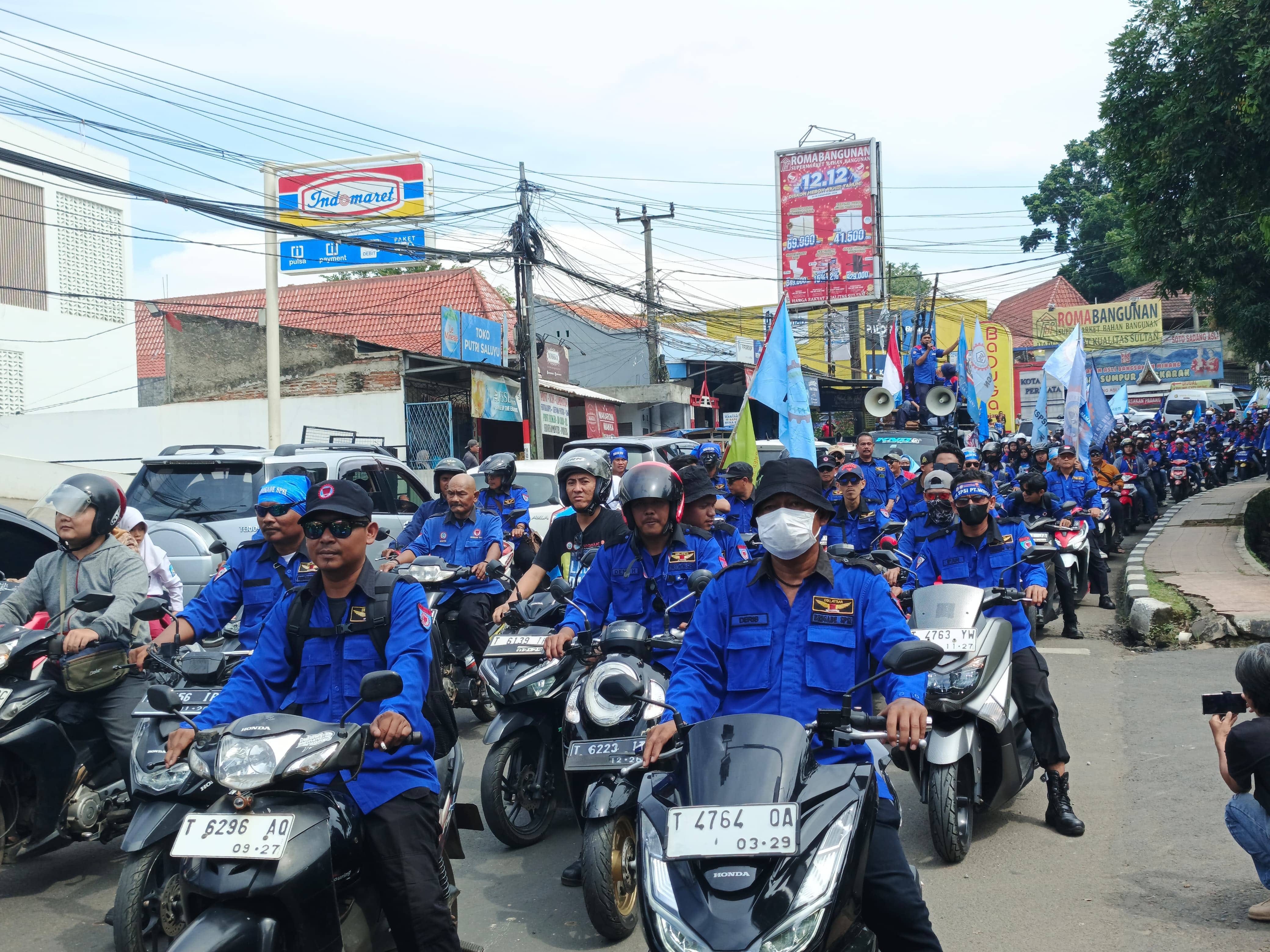 UMK Purwakarta 2026: Usulan Kenaikan 0,7% vs Tuntutan Buruh, Siapa Menang?