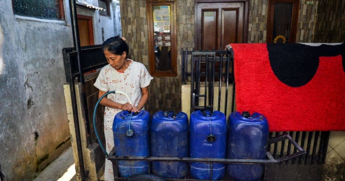 Pemkot Bandung Distribusikan Air Lewat Tangki ke Permukiman Ciumbuleuit yang Sulit Akses Air Bersih