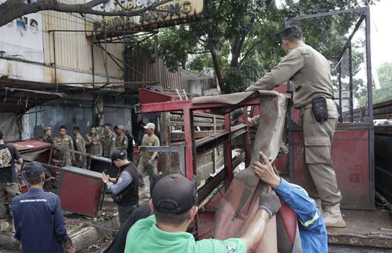 Penataan PKL Cicadas Bandung: Sukses dengan Pendekatan Humanis