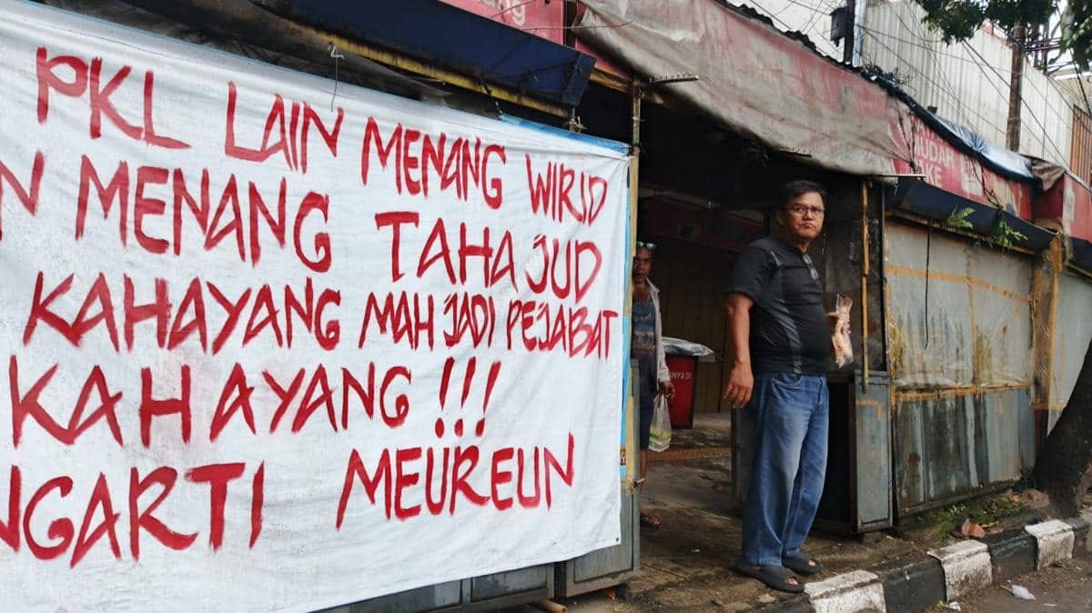 Penertiban PKL Cicadas: Dedi Mulyadi Tawarkan Pekerjaan dan Kompensasi