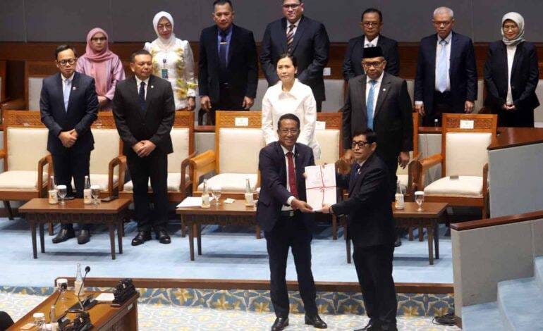 Pengesahan UU PPRT: Langkah Penting Beri Jaminan Sosial ke PRT