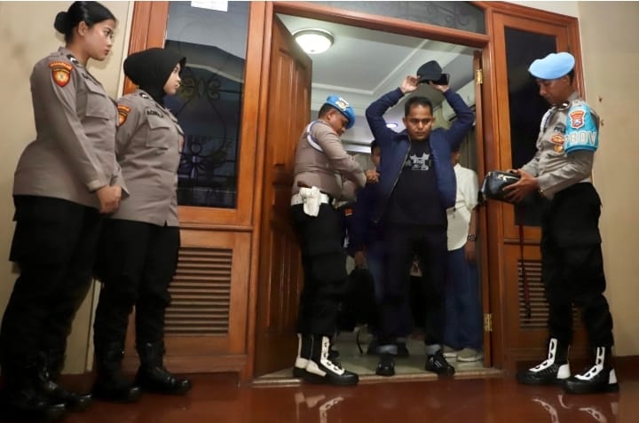 Penggeledahan Bareskrim di Surabaya: TPPU Emas Tambang Ilegal Rp25,8T