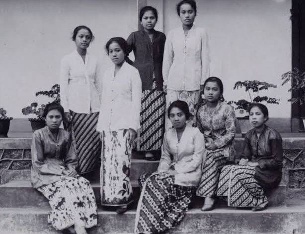 Pergeseran Peran Wanita Sunda: Dari Bahasa hingga Mitologi Lokal