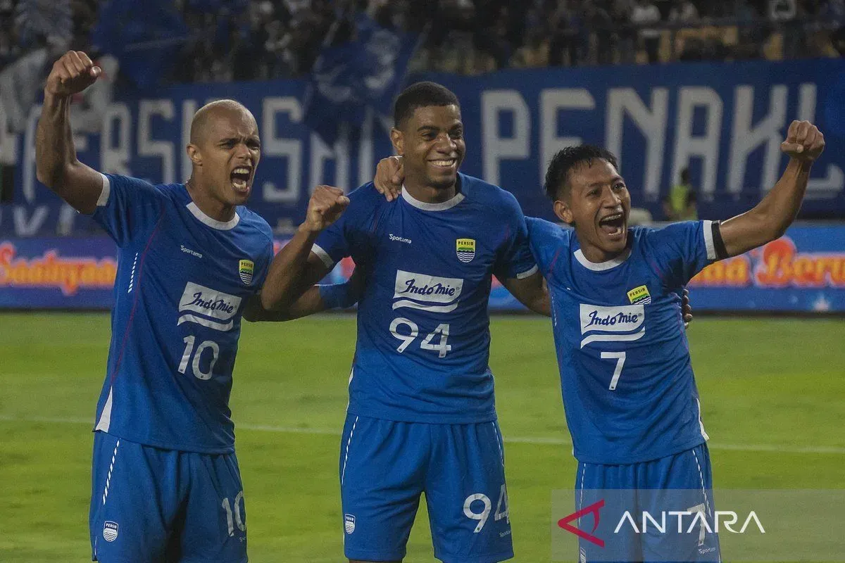 Bojan Hodak & Beckham Putra: Aktor Kunci Dua Penghargaan Persib di JMTV Awards 2025