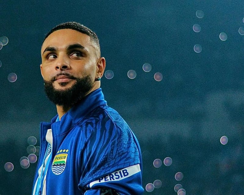 Persib Bandung Siapkan Alternatif di Lini Belakang saat Lawan Ratchaburi