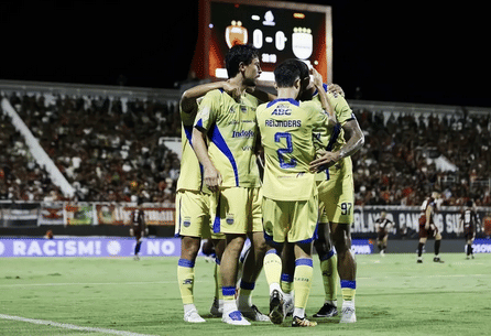 Persib Bandung: Skuad Aman Usai Insiden, Klasemen Tetap di Puncak