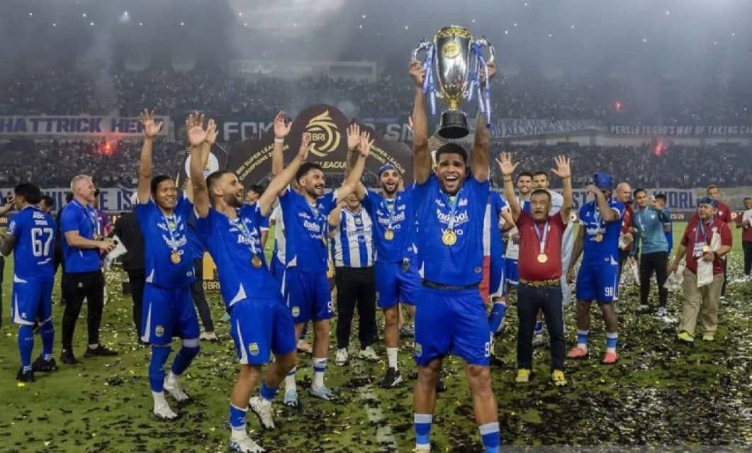 Persib Bandung Terkena Sanksi Larangan Pendaftaran Pemain Baru FIFA