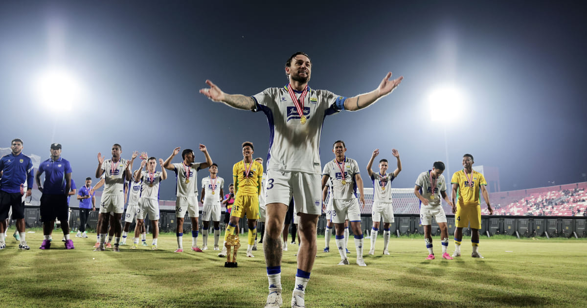 Persib Boyong Trofi Dewata Challenge Series Usai Comeback 3-2 atas Bali United