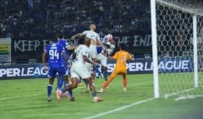 Terbaru: Persib Kuasai Puncak Klasemen Super League, Geser Pesaing!