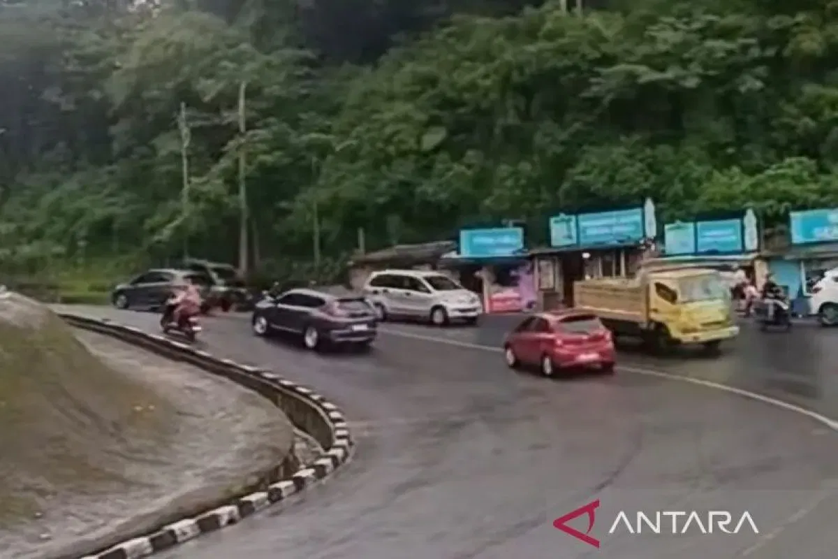 Polres Cianjur Siagakan Tim Pengurai Antisipasi Macet di Jalur Puncak-Cianjur Selama Libur Idul Adha 2026