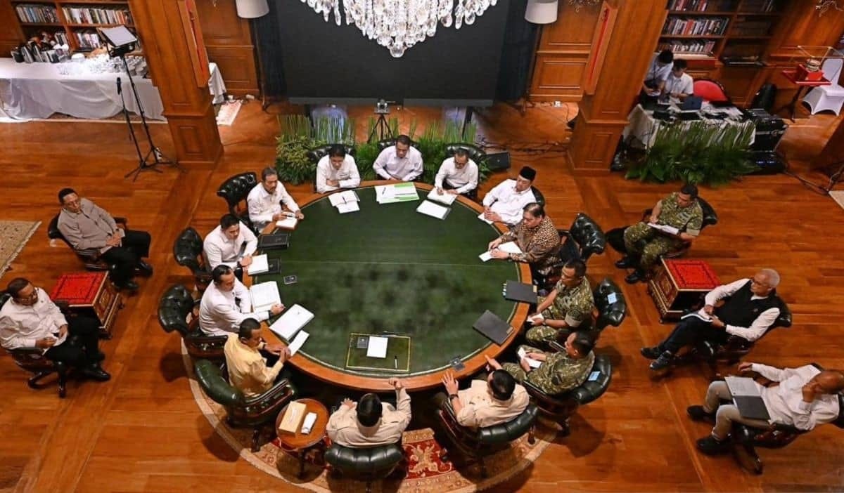 Prabowo Pimpin Rapat Strategis: Bahas Pangan dan Kesiapan Lebaran 2026