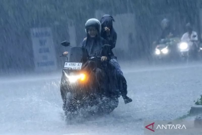 Prakiraan Cuaca Jabar Hari Ini: Hujan Ringan di Bandung dan Sekitarnya