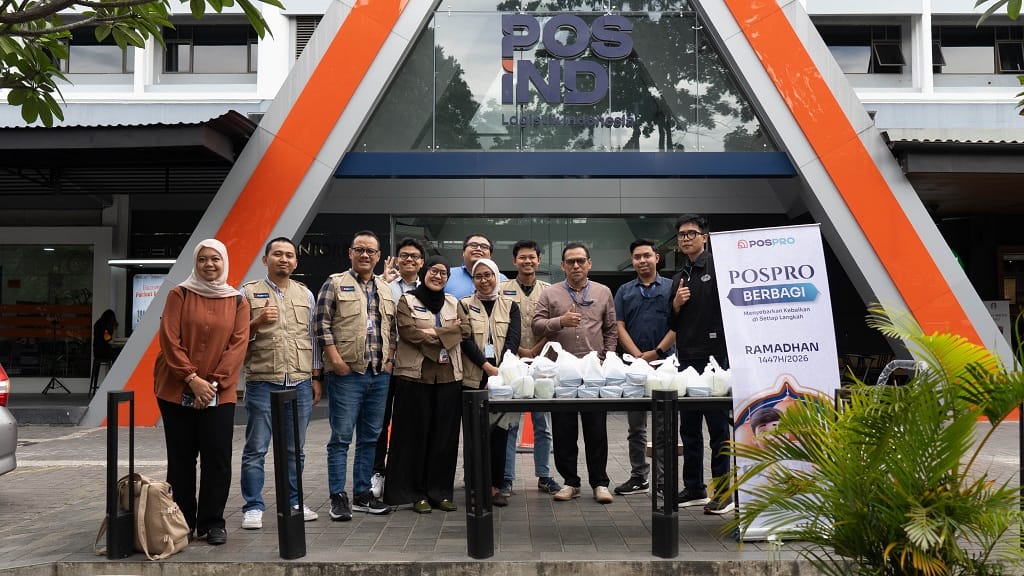 PT Pos Properti Indonesia Bagikan 600 Paket Buka Puasa Gratis di Bandung