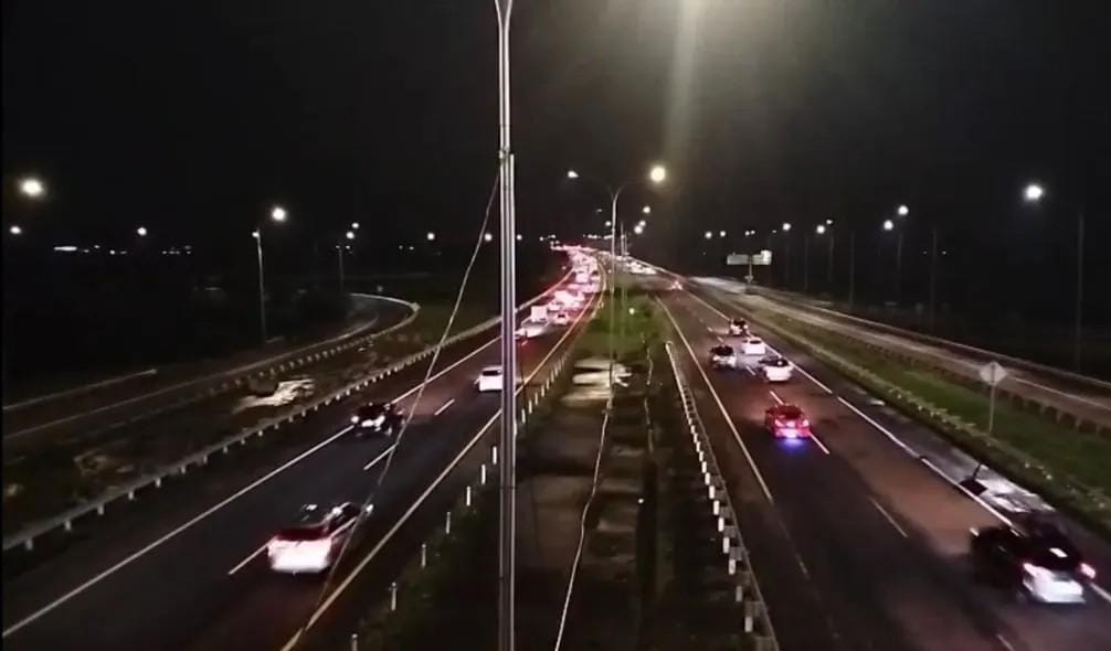 Puncak Pemudik: 108 Ribu Kendaraan Melintas Tol Cipali Subang