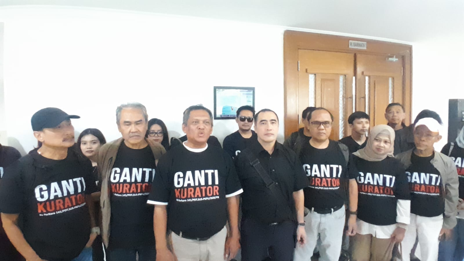 Ribuan Penghuni Apartemen Jardin- Cihampelas,Bandung Minta Ganti Kurator