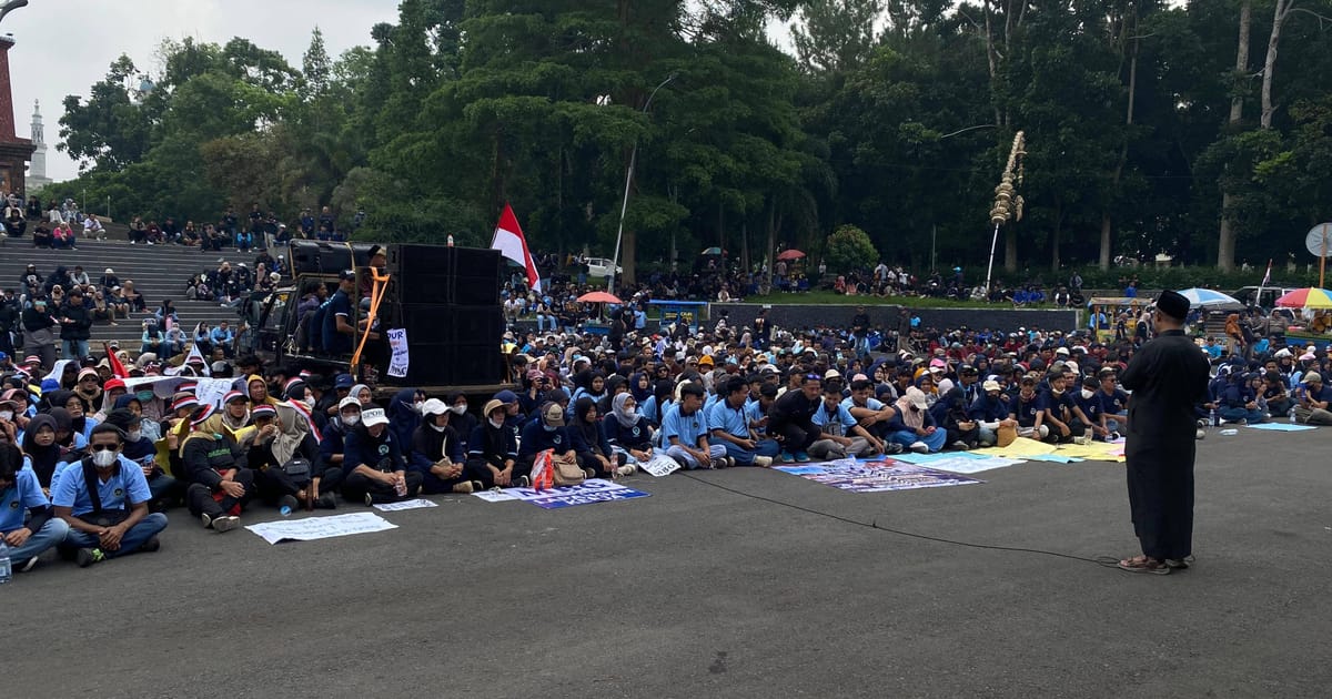 Ribuan Relawan SPPG Tasikmalaya Desak Lanjutkan Program MBG