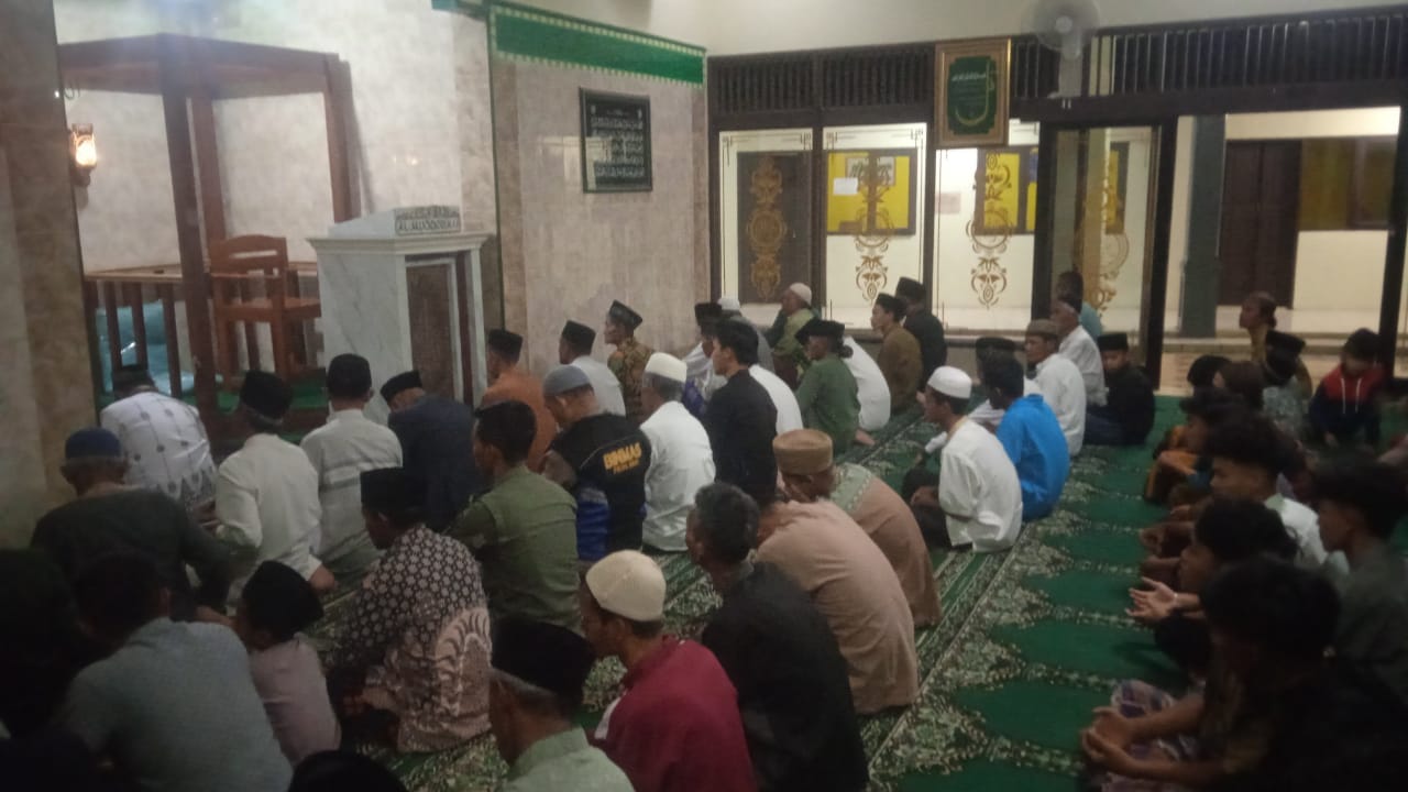 Safari Ramadhan Malam ke-4 Karangpawitan Garut: Ukhuwah dan Informasi