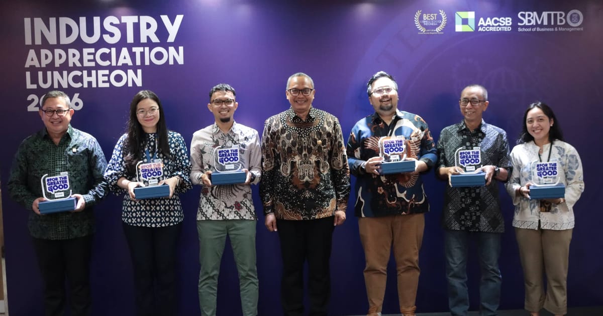 SBM ITB Jembatani Akademik-Industri Lewat Penghargaan untuk 12 Mitra Korporasi
