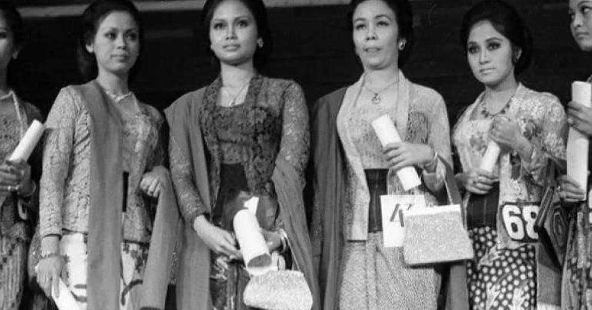 Seabad Pakaian Perempuan di Indonesia: Dari Batik sampai Jilbab, Siapa yang Tentukan?