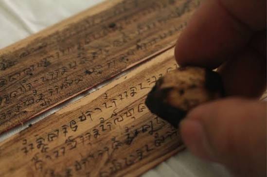 Sistem Pengetahuan Sunda Kuno: Dari Hierarki Keahlian, Kosmologi Tiga Dunia, hingga Pengaruh Islam
