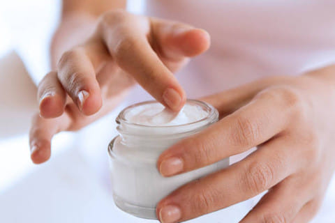 Skincare Berlapis: Apakah Aman dan Dampak Kesehatan Kulit