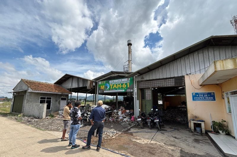 Solusi Sampah Bandung Raya: DPRD Jabar Dorong Pengolahan Mandiri di Desa