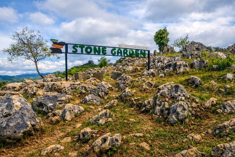Stone Garden Citatah Bandung: Karst Tertua Jawa dengan Nilai Ganda