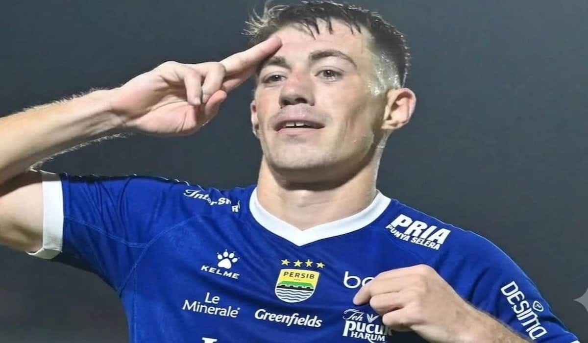 Strategi Transfer Agresif Persib Bandung: 7 Pemain Baru untuk Gebrak Asia