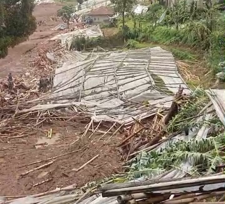 Suasana Terkini Longsor di Kampung Pasir Kuning, RW 10 dan 11, Desa Pasirlangu, Kecamatan Cisarua, KBB