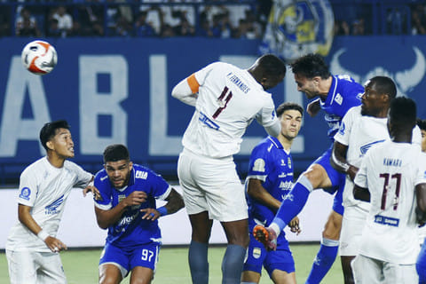 Drama GBLA: Gol Tunggal Angkat Persib ke Puncak Klasemen Super League 2025