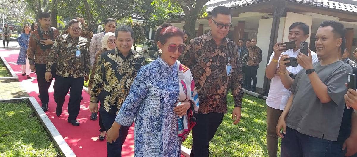 Susi Pudjiastuti Siap Tangani Kredit Macet dan Pinjol Jabar di Bank bjb