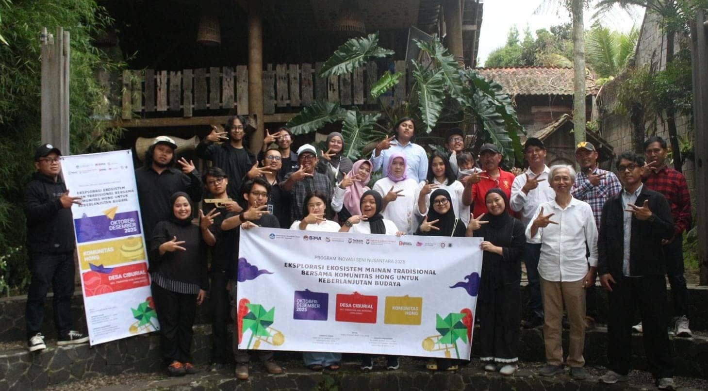Mainan Tradisional Bangkit: Tel-U & Komunitas Hong Revitalisasi di Ciburial Bandung