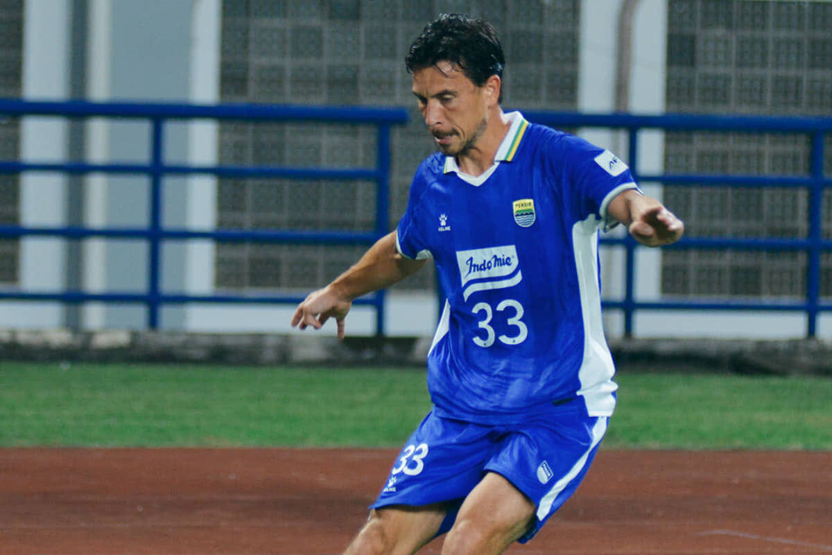 Thom Haye Yakin Persib Bawa 3 Poin Lawan Persik di Kandang Liga 1