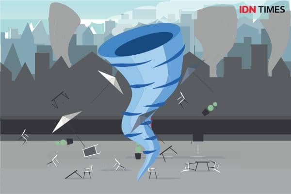 Tower Telekomunikasi di Bandung Roboh di Kawasan Masjid Al-Jabbar Akibat Angin Kencang