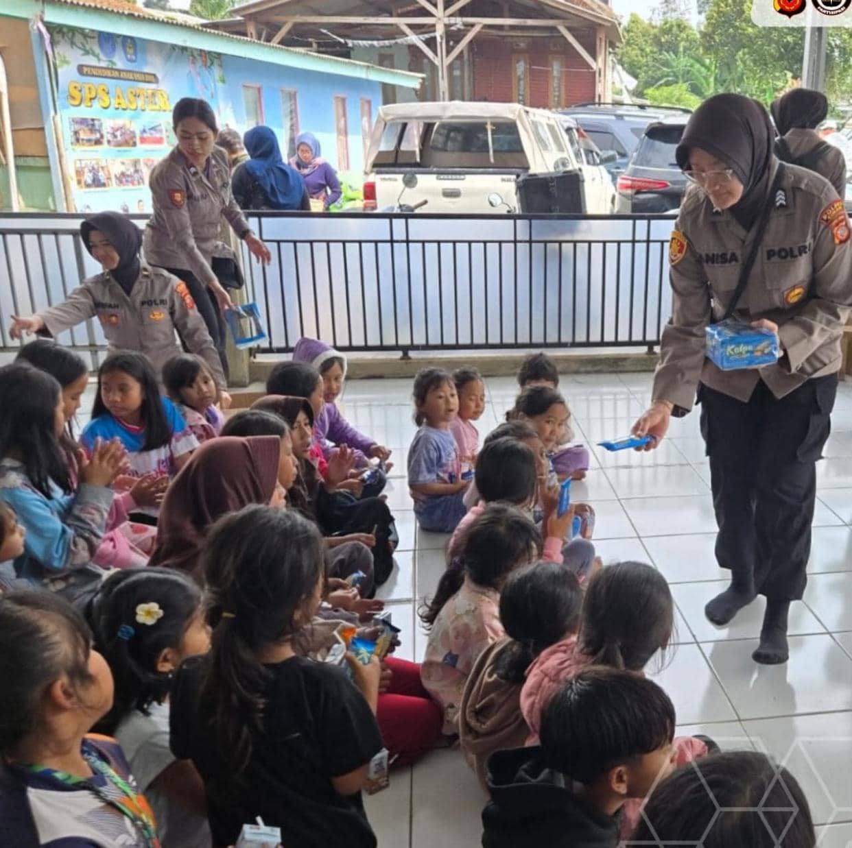 Trauma Healing mulai Digelar untuk Anak-Anak Korban Tanah Longsor di Cisarua