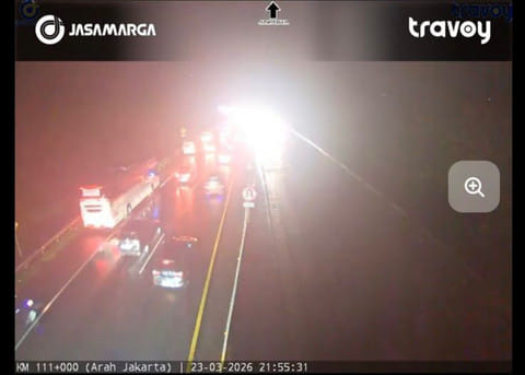 Update Kepadatan Tol Cipularang Arah Jakarta Malam Ini 23 Maret