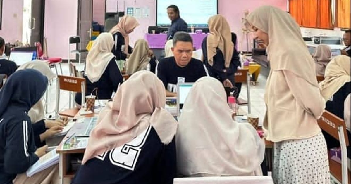 UPI Bandung Latih 30 Guru IPA Sumedang Integrasi IoT Berbasis STEM, Dorong Pembelajaran Sains Lebih Inovatif