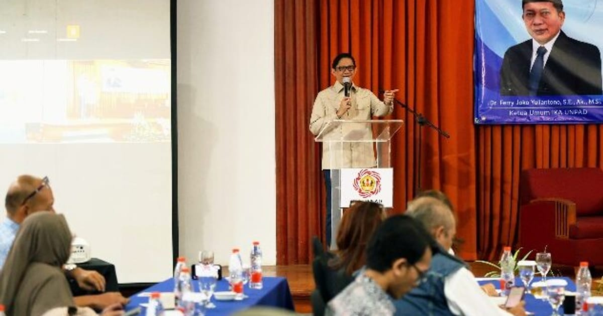 Wacana M.Q. Iswara: Alumni Harus Turun Langsung Bantu Masyarakat