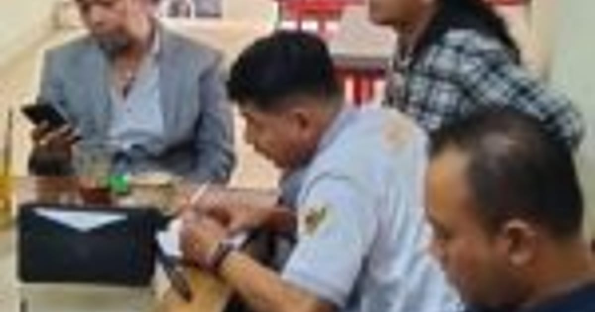 Warga RW 01 Mekarjaya Giatkan Operasi Bersih, Berharap Kurangi Beban Sampah TPA Cipayung