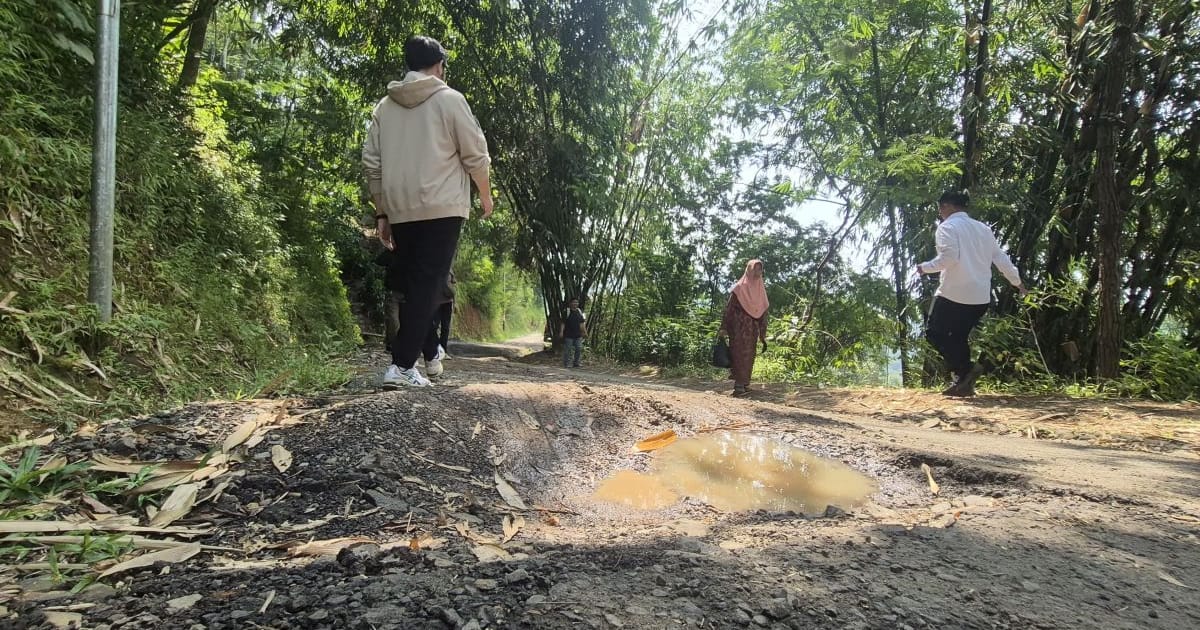 Wilayah Selatan Bandung Barat Bergerak Maju: Perbaikan Jalan Rp7,5 Miliar untuk Dongkrak Ekonomi