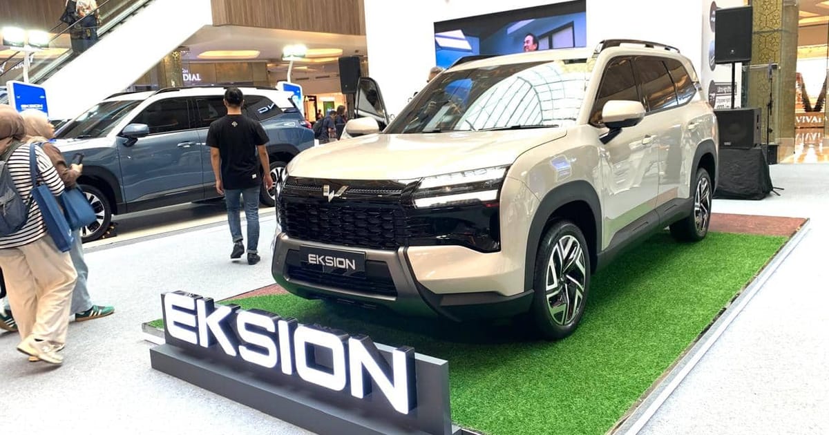 Wuling Luncurkan Eksion di Bandung, Ungkap Potensi Pasar Mobil Listrik Jawa Barat